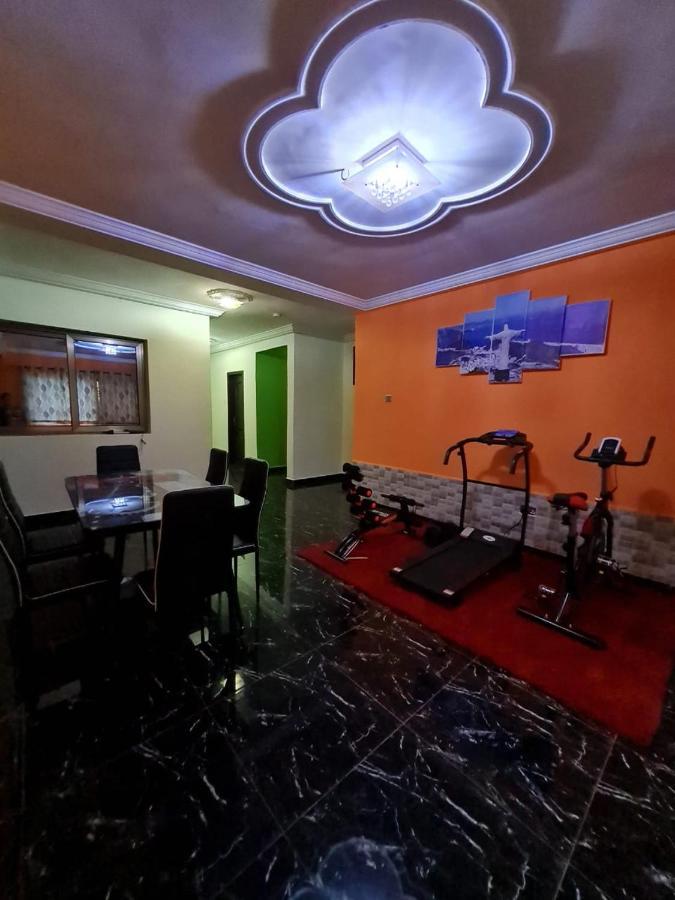 Nesta Barron -Home Away From Home North Legon 外观 照片
